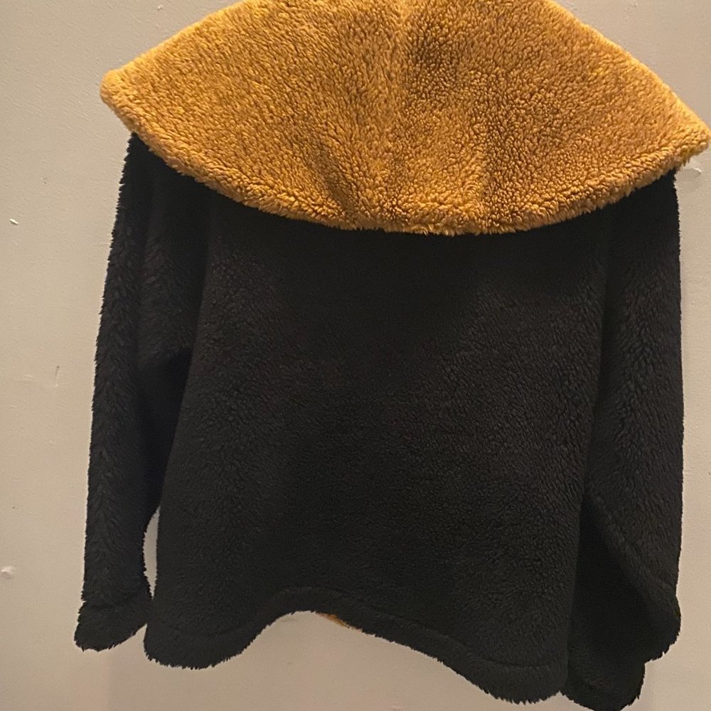 Ladies Jacket - Picture 3 of 5